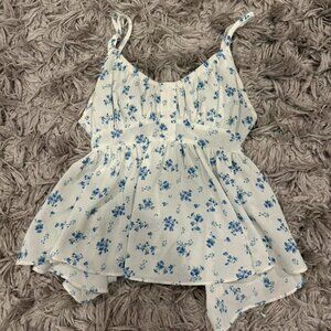 Shein floral top size xs